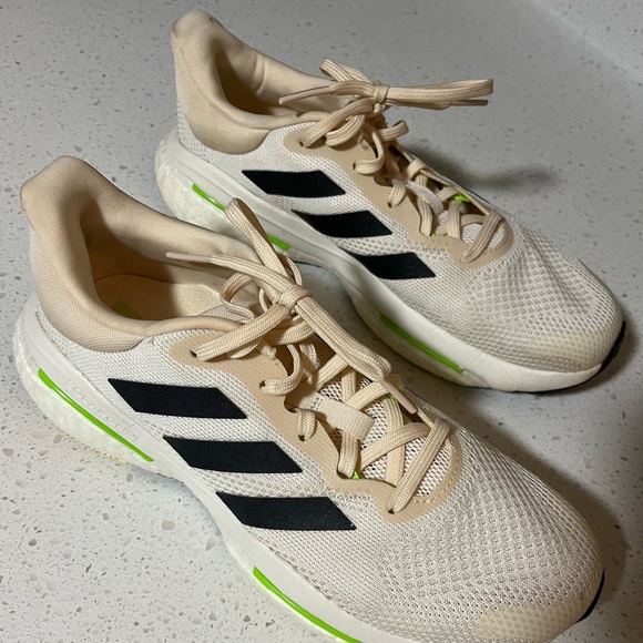 Mens Adidas sneakers - Picture 1 of 4